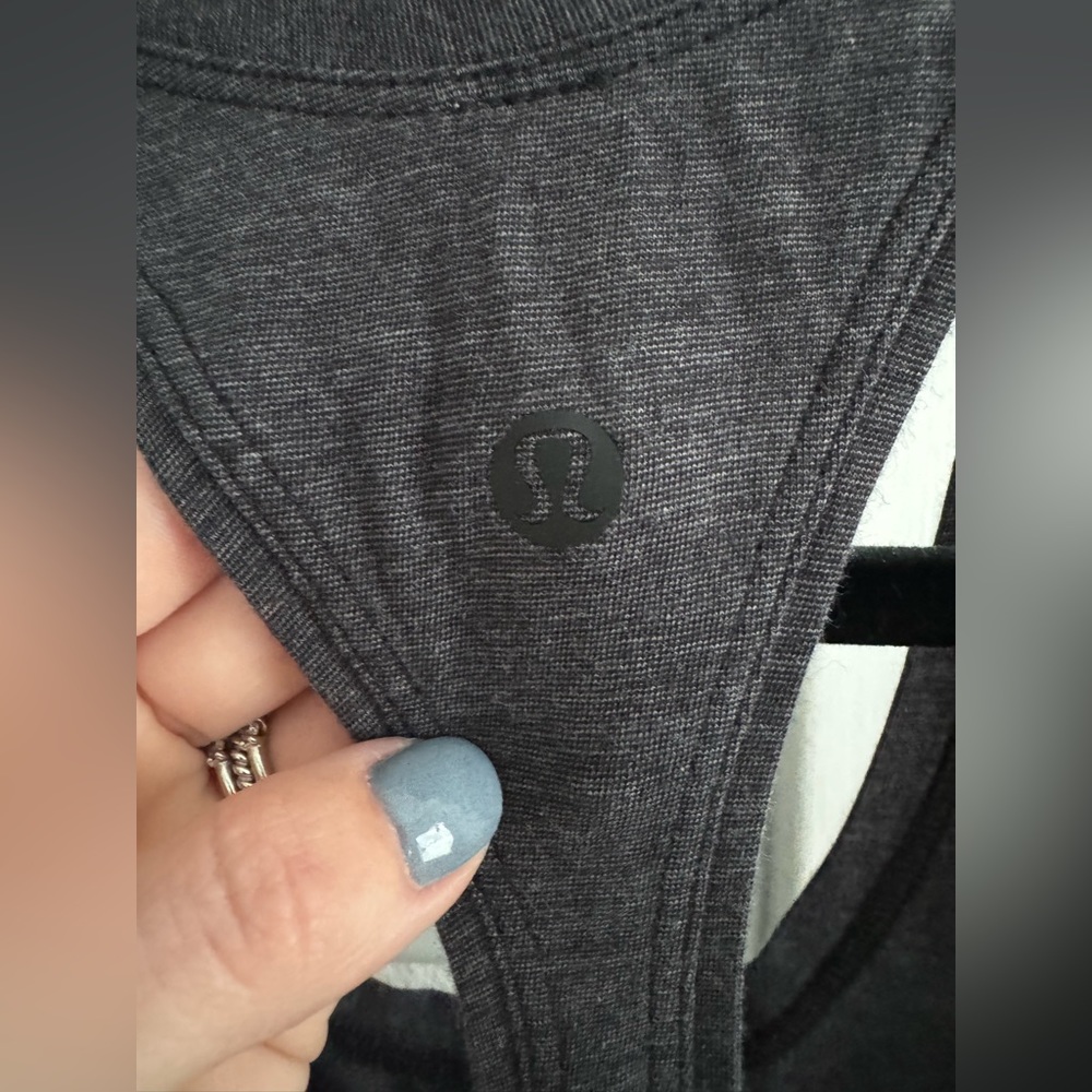 GUC Gray Lululemon Racerback Tank Size 6 - Picture 3 of 4